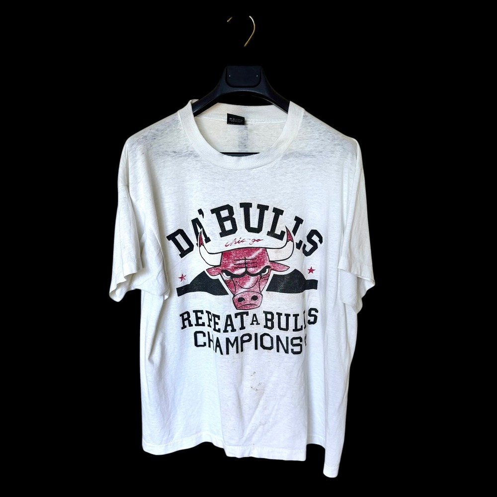 Vintage 1992 Chicago Bulls Repeat-A-Bulls NBA Championship T-Shirt XL White 90s